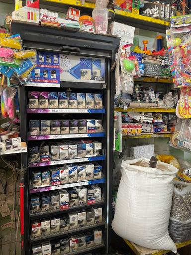 عکس خواروبار فروشی حاج میراحد