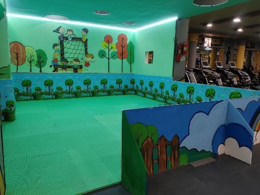 عکس باشگاه بدنسازی اترس