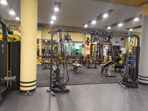 عکس باشگاه بدنسازی اترس