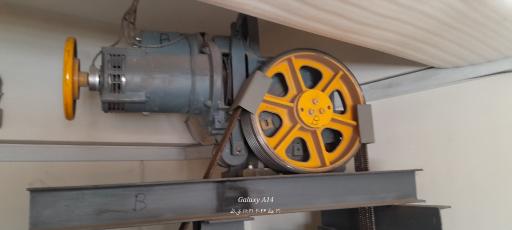 عکس تعمیر موتور و گیربکس آسانسور برزگر