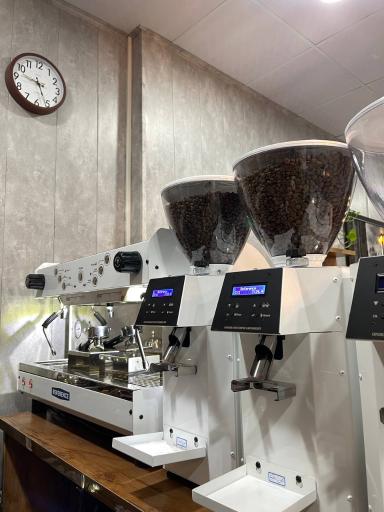 کافه ماه جان