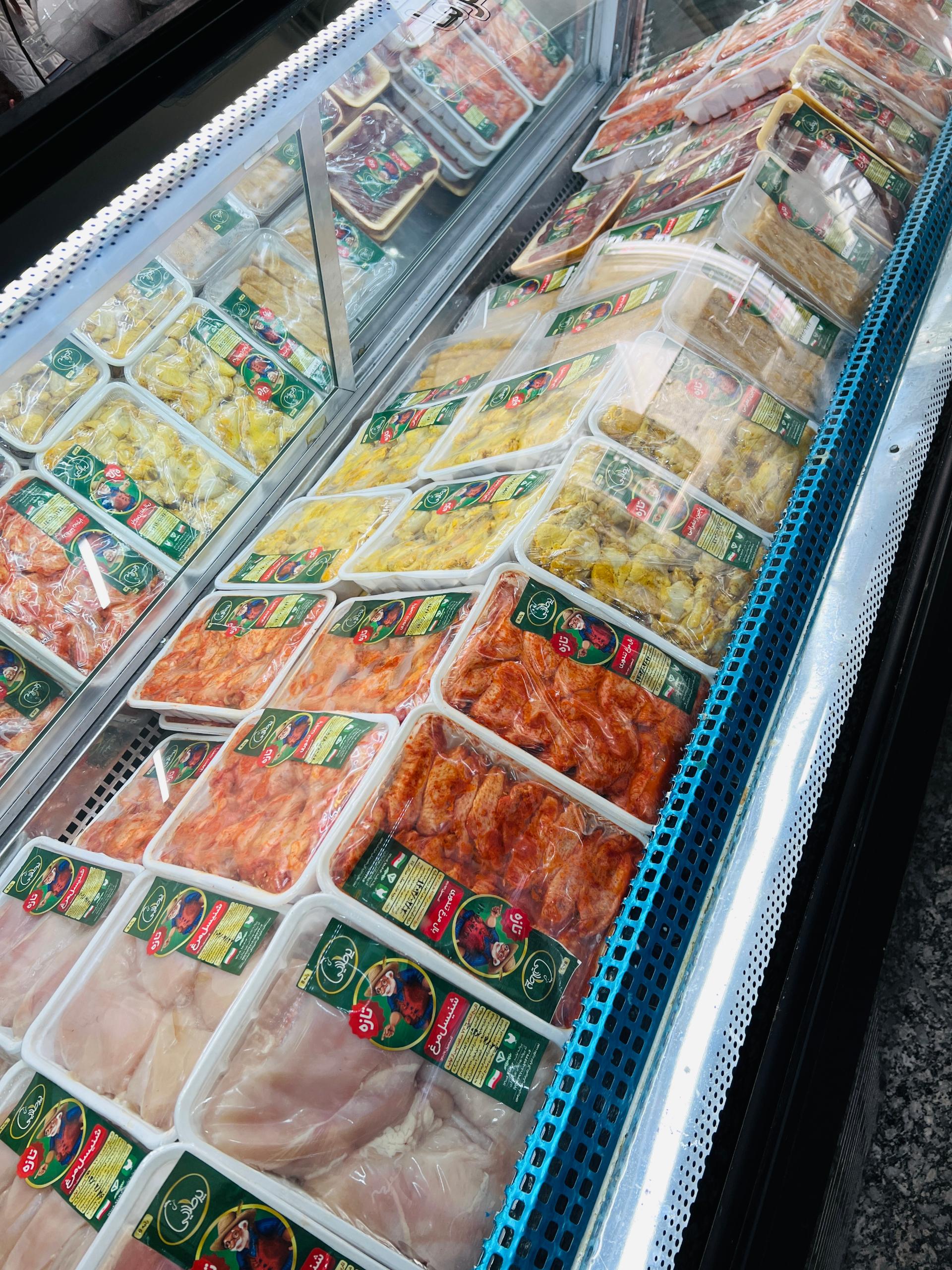 عکس فروشگاه پرطلایی شعبه مرکزی