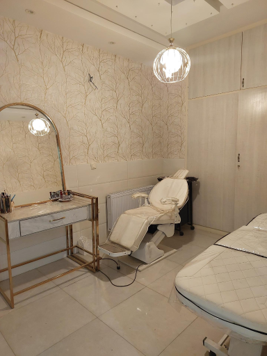 عکس سالن زیبایی ماهسو