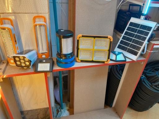 عکس الکترومارکت پورعلی