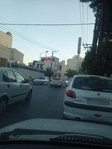 عکس بنیاد سلامت دکتر حوصله