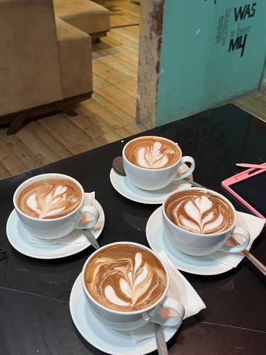 عکس کافه پیانو