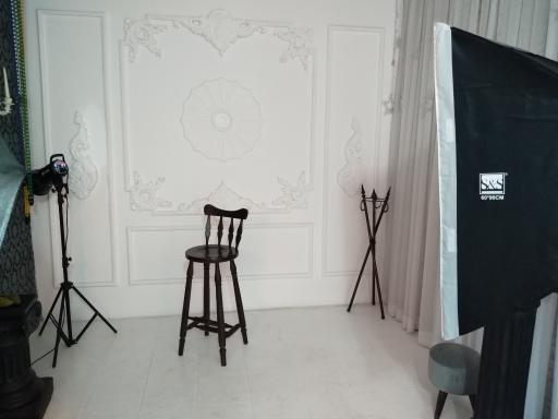 عکس آتلیه هنرمند