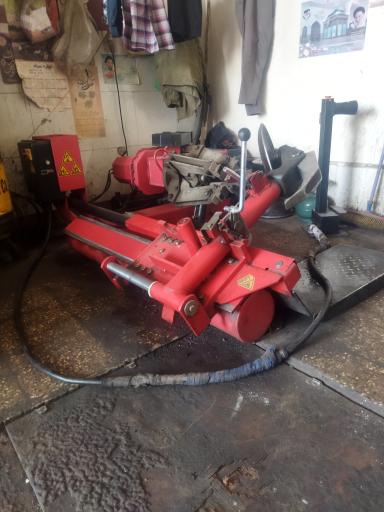 عکس تعویض روغنی و آپاراتی سپاهان نو