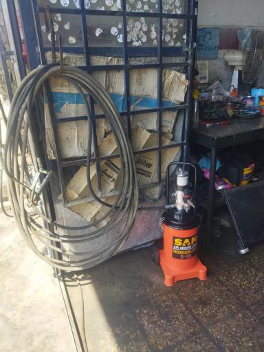 عکس تعویض روغنی و آپاراتی سپاهان نو