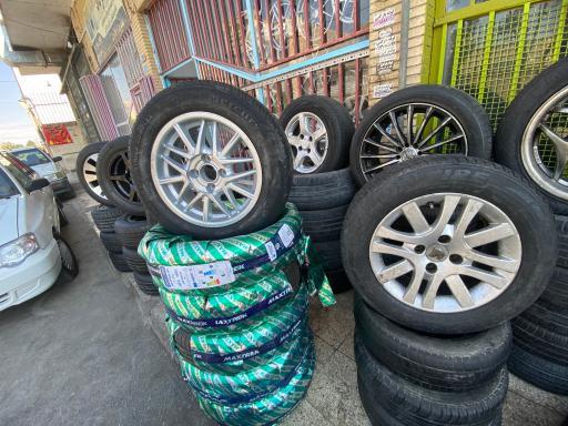 عکس رینگ و لاستیک خرسندی