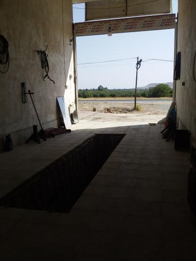 تعمیرگاه‌ مکانیکی‌ فرشاد