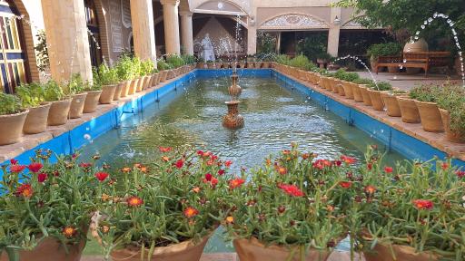 عکس آریا باغ