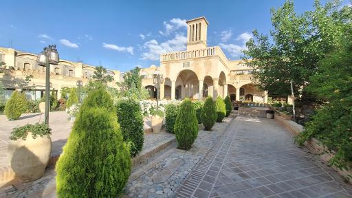 عکس آریا باغ