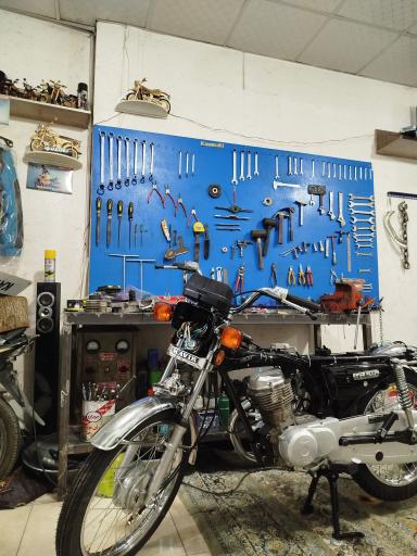 عکس کلینیک هوندا سیکلت برادران