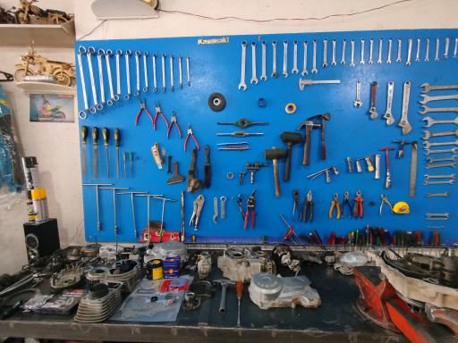 عکس کلینیک هوندا سیکلت برادران