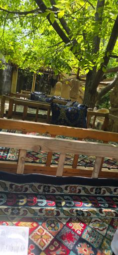 عکس باغ رستوران کاریزما