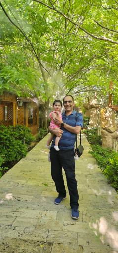 عکس باغ رستوران کاریزما