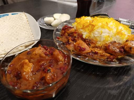 عکس مطبخ ورستوران گیلانه