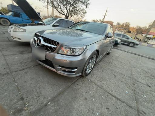 عکس شیشه اتومبیل استاد رحمان احمدی