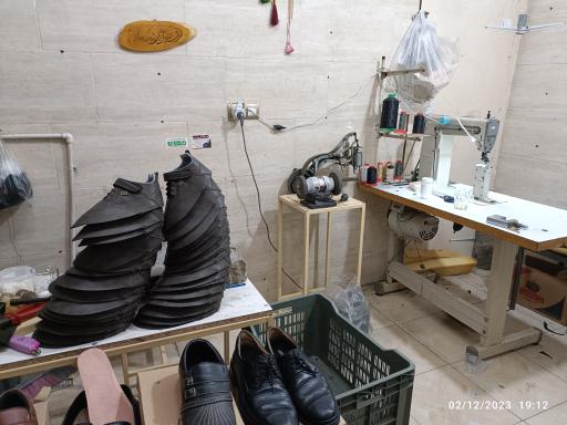 عکس تعمیرات کفش و کیف سید