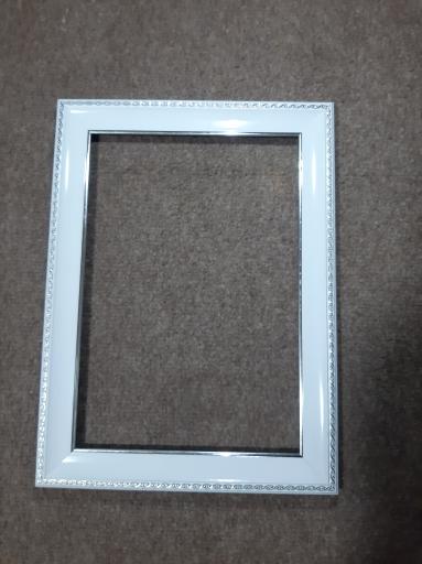 عکس قاب وتخته شاسی کریمی