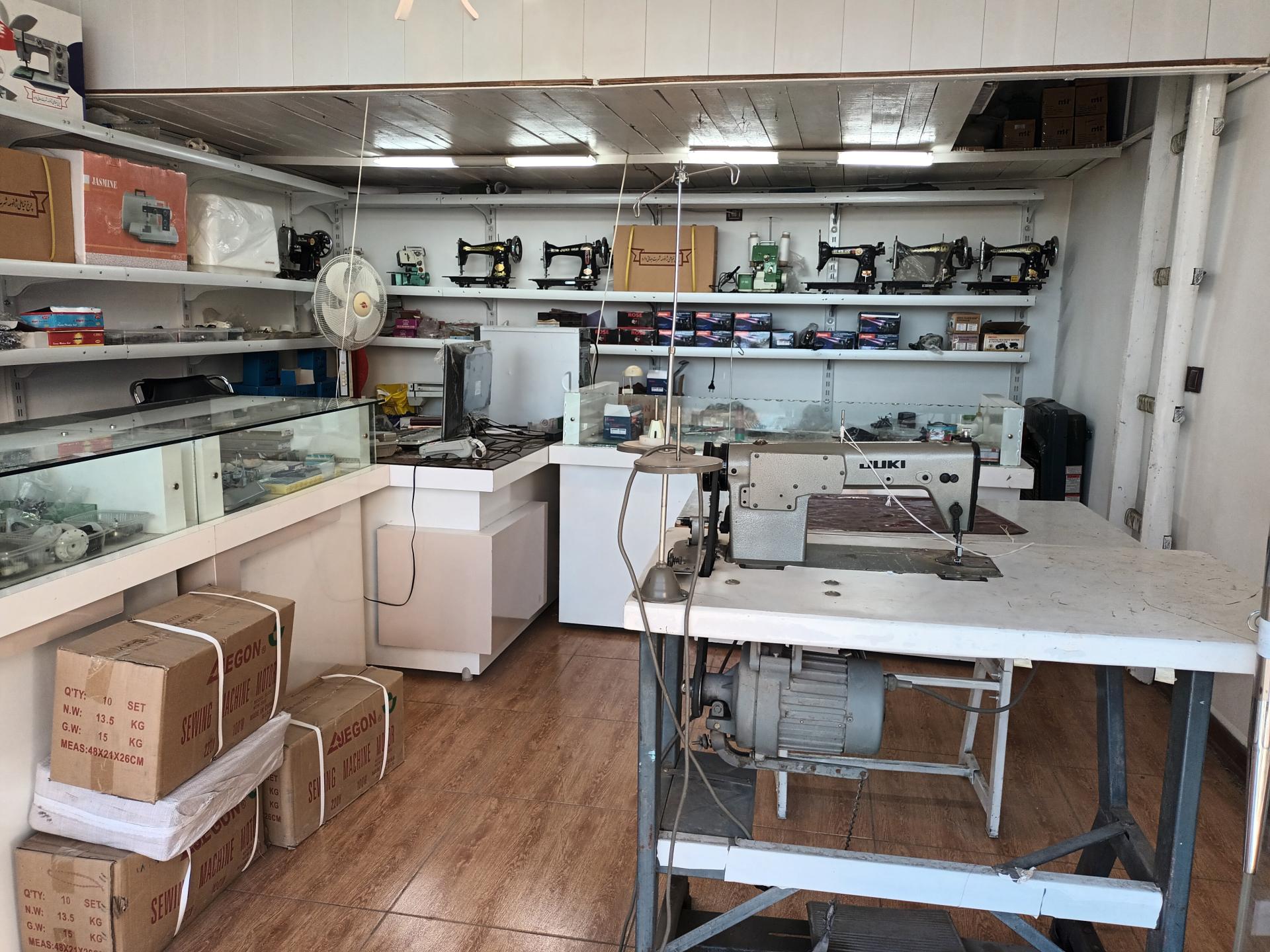 عکس فروشگاه ژانومه