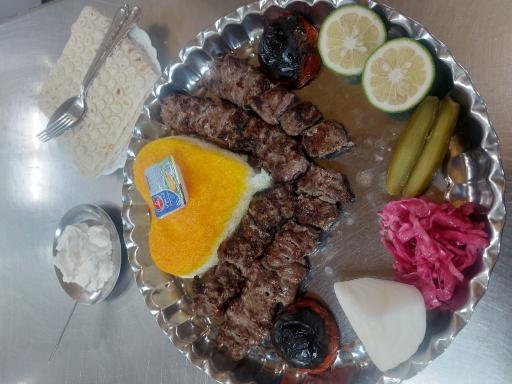 عکس کافه رستوران عمو صادق