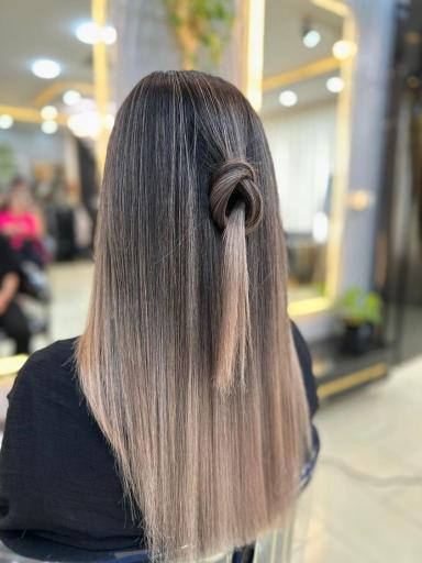 عکس مرکز  تخصصی رنگ و کراتین افسانه اصفهانکی