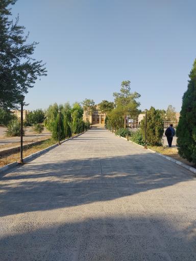 عکس دبیرستان مارکار