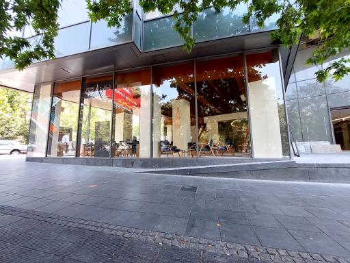 عکس کافه ساعدی نیا