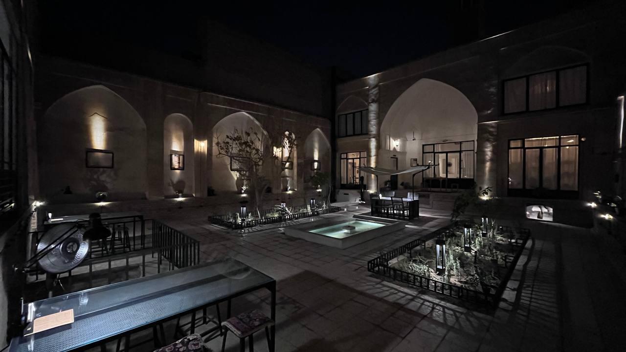 عکس اقامتگاه خانه ی محیط 