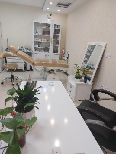 عکس کلینیک زیبایی فریسا