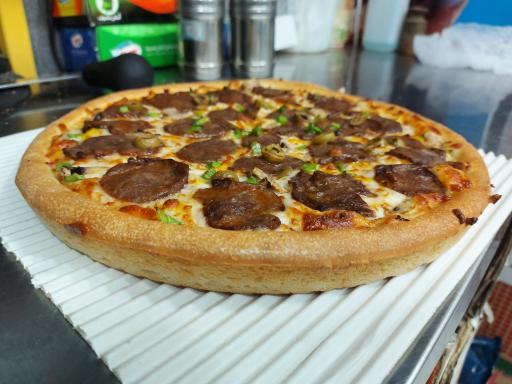 عکس پیتزا پارامونت