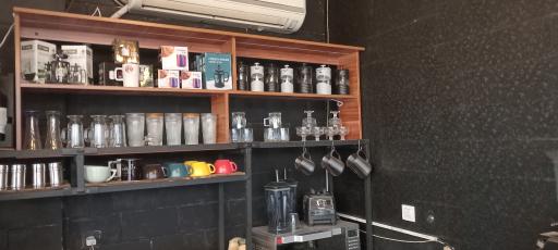 عکس کافی‌شاپ اردیبهشت