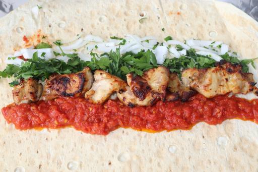 عکس لقمه کباب مستر لقمه 