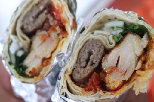 عکس لقمه کباب مستر لقمه 