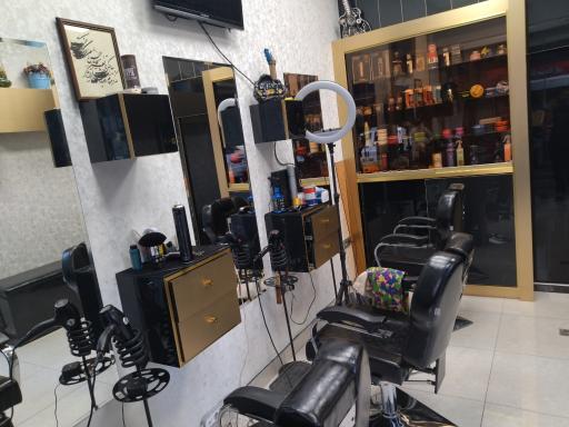 عکس پیرایش هومن