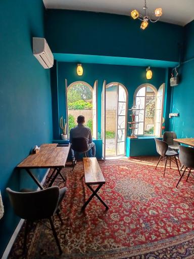 عکس کافه بلوط