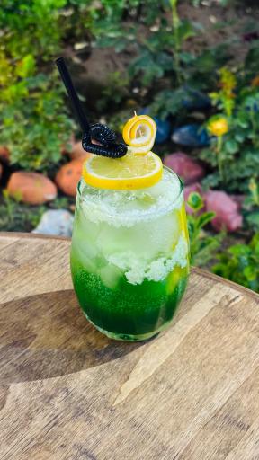 کافه نقطه دیدار