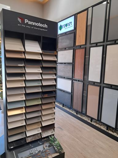 عکس بازرگانی صادق نژاد