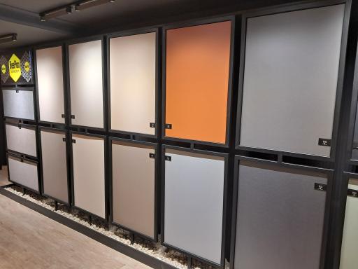 عکس بازرگانی صادق نژاد