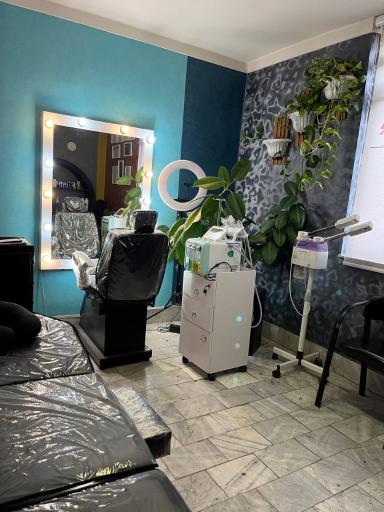عکس آموزشگاه آرایشگری مردانه سورنا