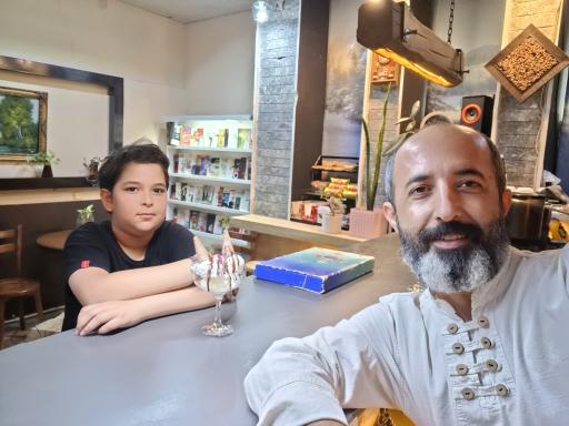 عکس کافه کاژه