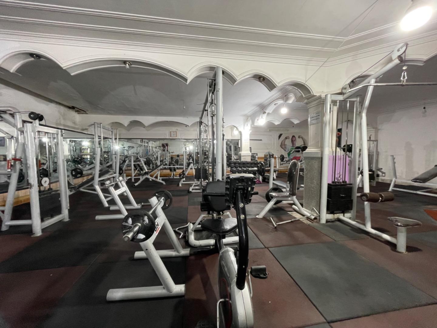 عکس باشگاه بدنسازی اسطوره
