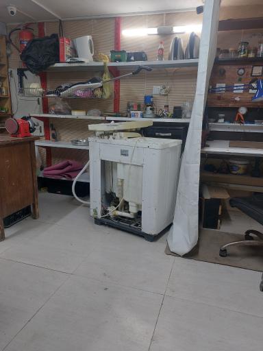 عکس خدمات فنی تخصصی رضا