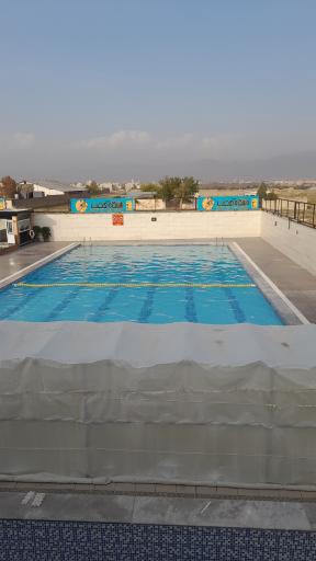 استخر روباز چهارفصل فرشته