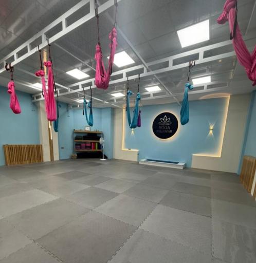 عکس رویال استودیو تخصصی یوگا نیلوفر