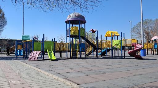 عکس زمین بازی کودکان
