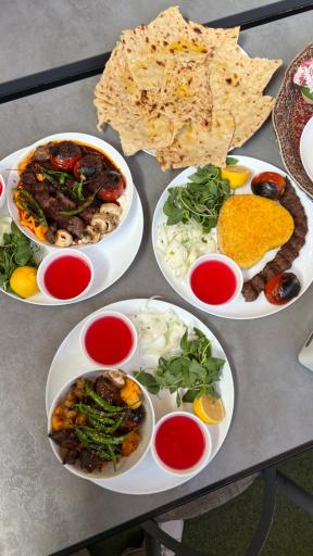 عکس رستوران و بیرون بر کته و کاسه کباب آناجان (شعبه ۱)