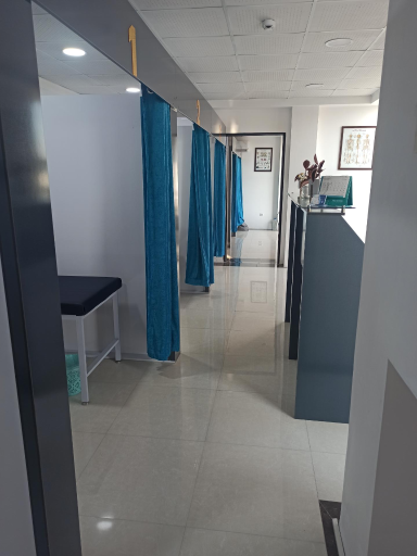 عکس فیزیوتراپی فرزانه حاج محمدی